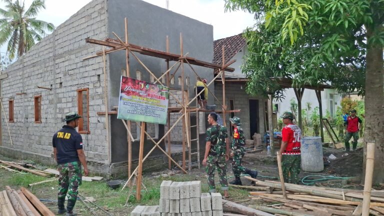 Dandim 0825/Banyuwangi Tinjau Langsung Progres Pengerjaan Rutilahu dalam Program TMMD ke-125 Tahun 2025
