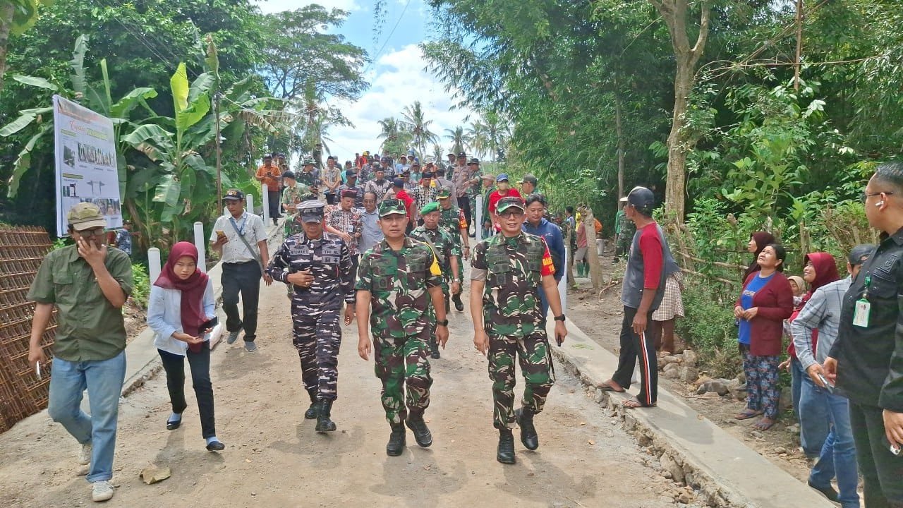 Kunjungan Kerja Tim Wasev Mabes TNI Tinjau Pembangunan Jembatan TMMD ke-125 Kodim 0825/Banyuwangi