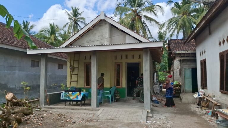Satgas TMMD Percantik Rumah Ibu Sulami, Wujud Nyata Kepedulian untuk Rakyat