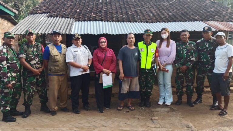 Pelaksanaan Kunjungan Tim Bakesbangpol Provinsi Jatim dalam Rangka Survei Sasaran RTLH di Wilayah Kodim 0825/Banyuwangi