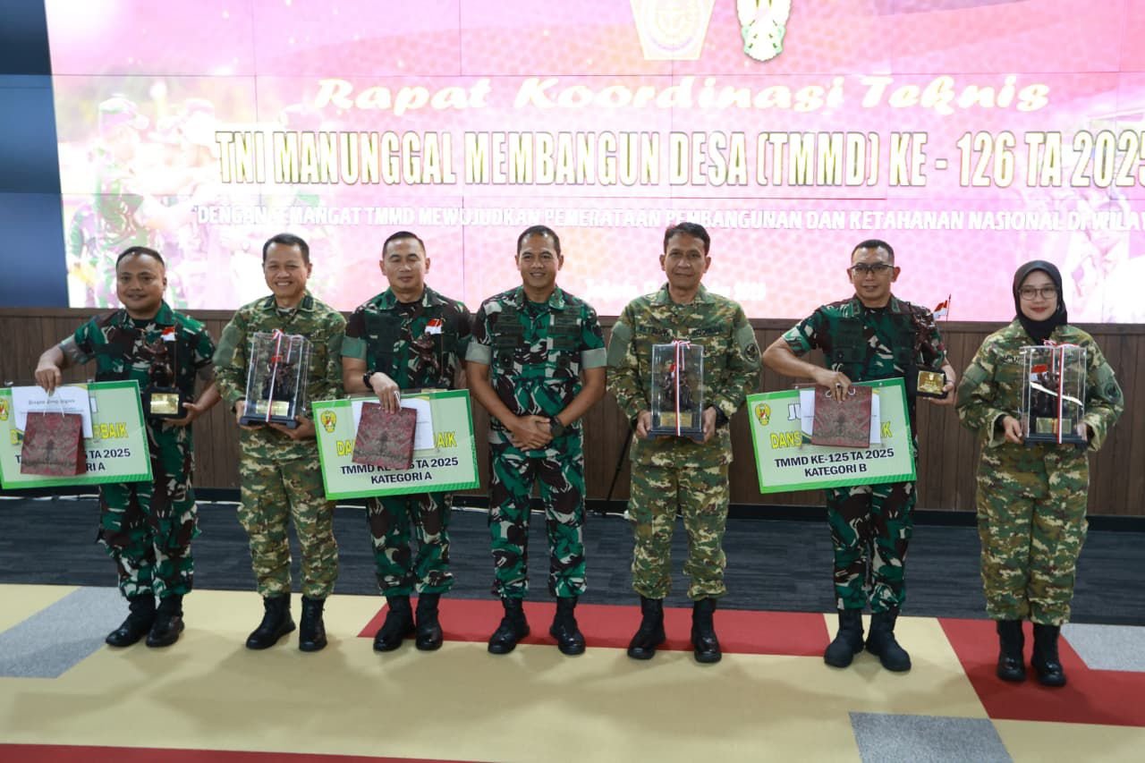Kerja Nyata Kodim 0825/Banyuwangi Torehkan Prestasi Gemilang di TMMD ke-125, Raih Tiga Penghargaan Piala KASAD Sekaligus