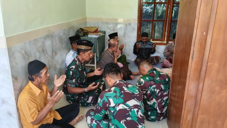 Sebanyak 7 orang menghatam Al Quran dalam rangka memasuki rumah baru.