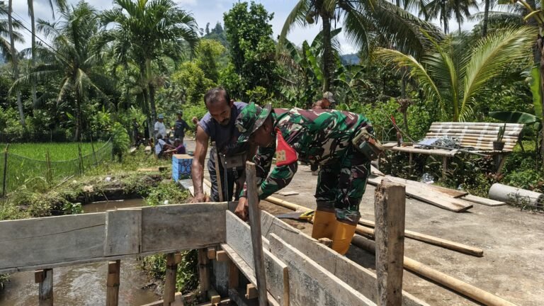 TMMD 126, Gotong Royong Bangun Pos Kampling