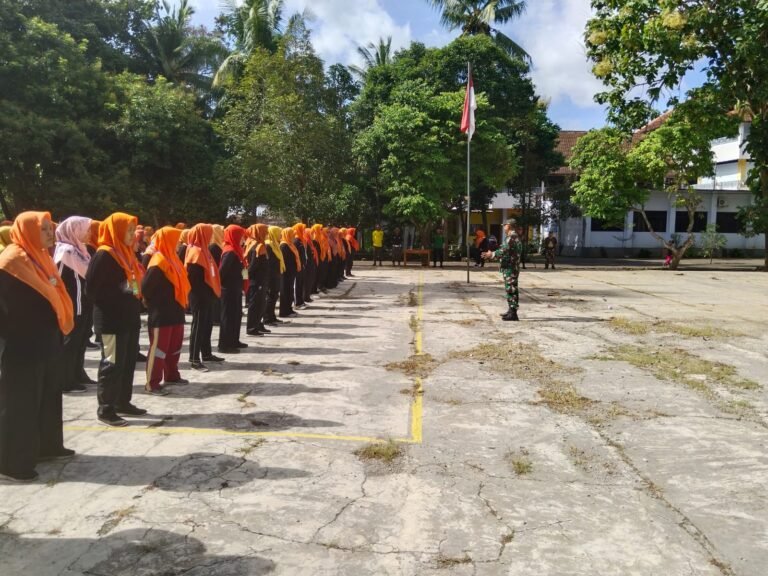 Danramil 0825/07 Cluring Hadiri dan Dukung Diklat Dasar Garda Fatayat PC NU Banyuwangi