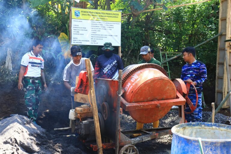 Pembangunan Tandon SPAM dan Pipanisasi di Dusun Klagin Terus Dikebut Satgas TMMD ke-128. 